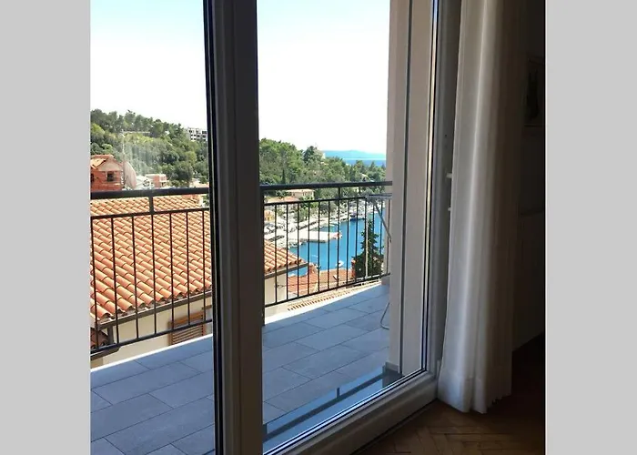 Noemi Apartment *