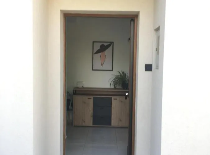 Noemi Apartment
