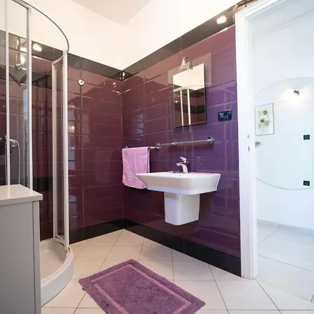 Noemi Apartment